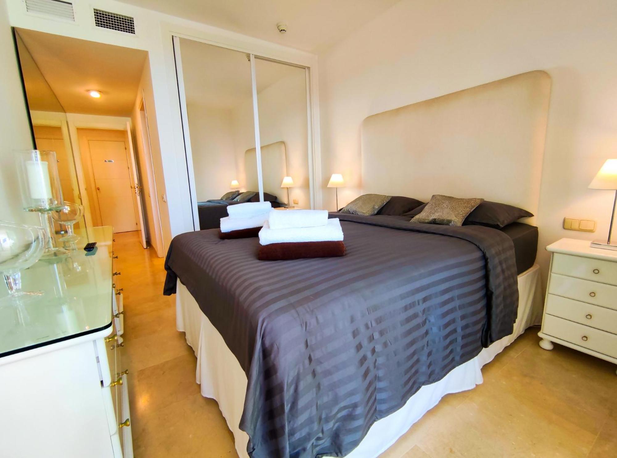 Luxury Frontline Residence Ehhouse エステポナ エクステリア 写真